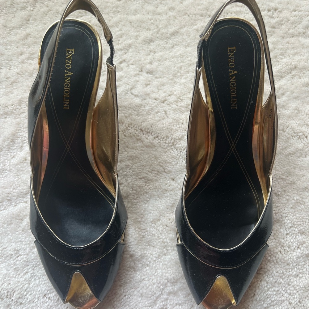 Enzo Angiolini, 9.5M, Black with Gold Trim